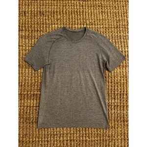 Lululemon Metal Vent Tech Short Sleeve Men's T-Shirt Gray Heather Athletic Fit S